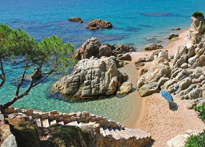 In Lloret Near Lloret Льорет-де-Мар